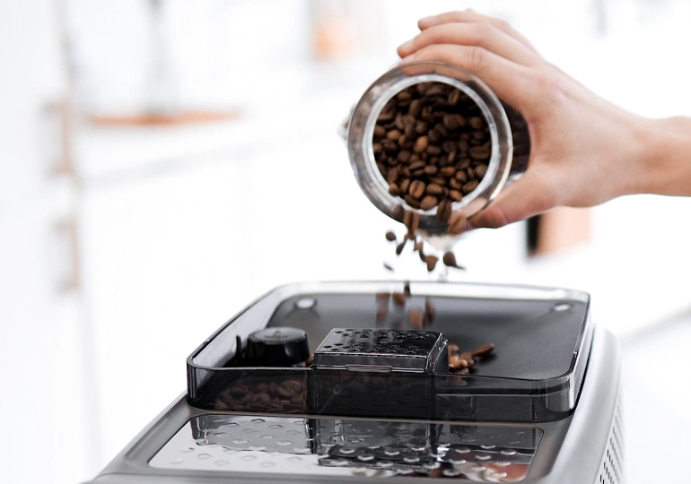 Pupelių talpa automatiniuose kavos aparatuose